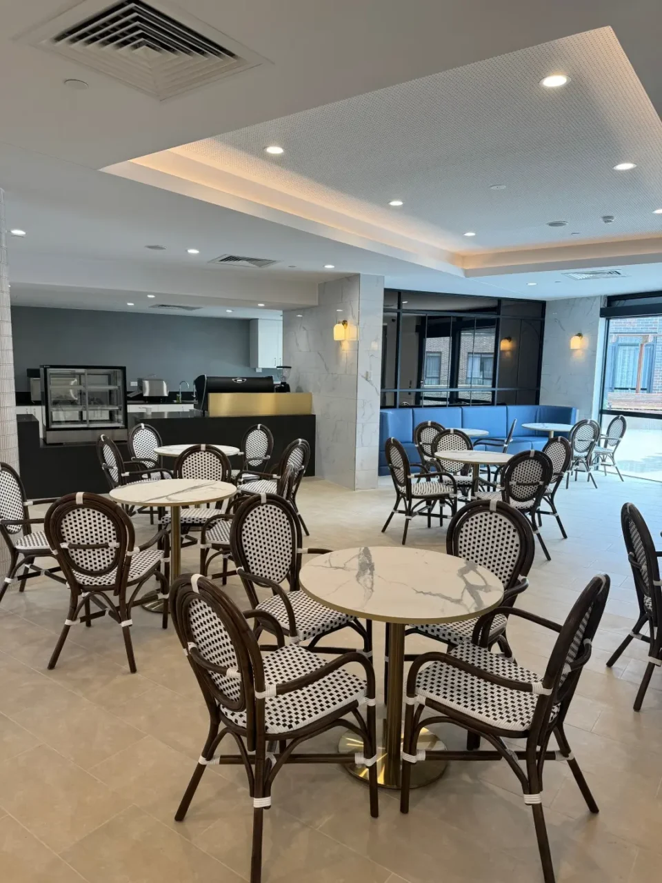 dining area caulking